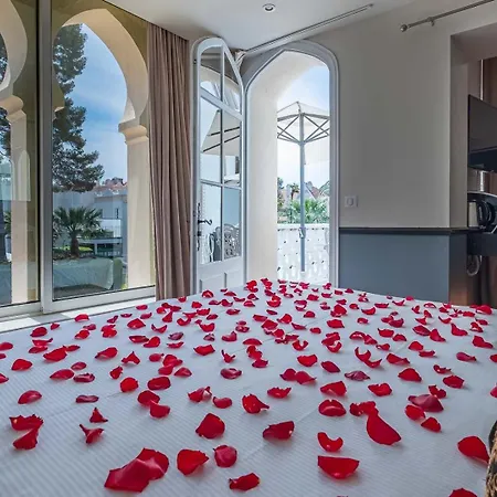 Otel La Mauresque