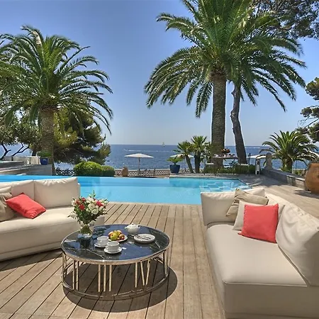 Otel La Mauresque 5*